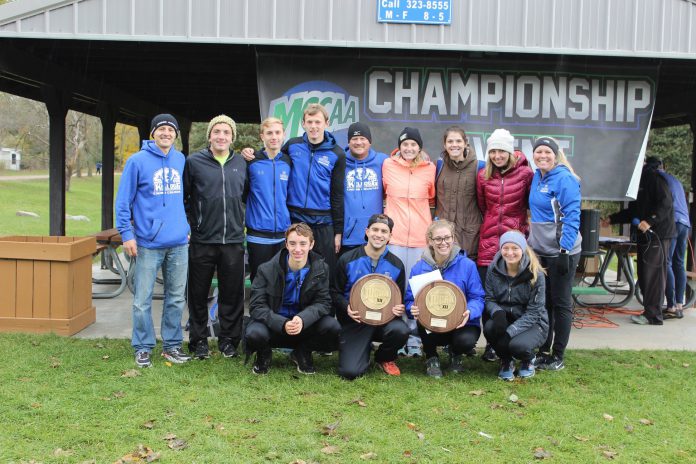 Group photo of the cross-country runners.